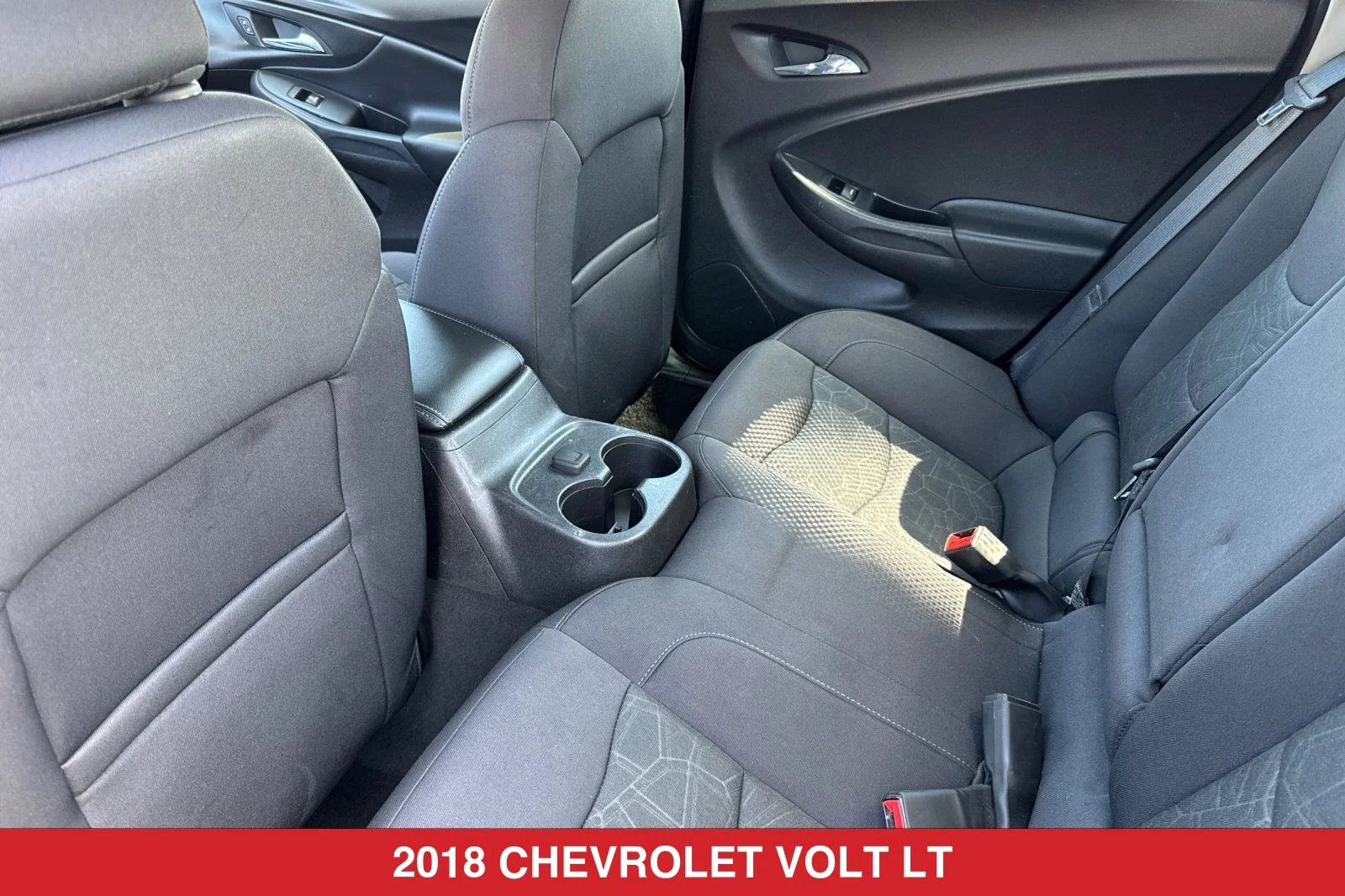 Used 2018 White Chevrolet LT image 13