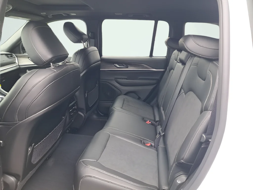 New 2026 White Jeep Altitude image 13