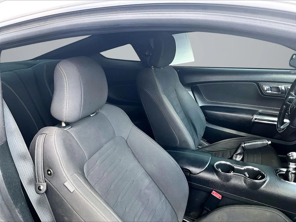 Used 2017 Silver Ford GT image 7