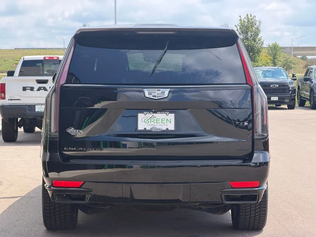 Used 2021 Black Cadillac Sport Platinum image 8