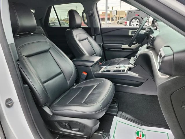Used 2024 White Ford XLT image 21
