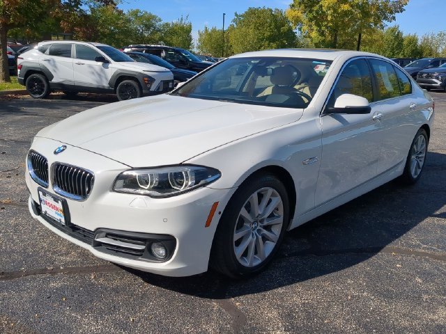 Used 2016 White BMW 535i xDrive image 3