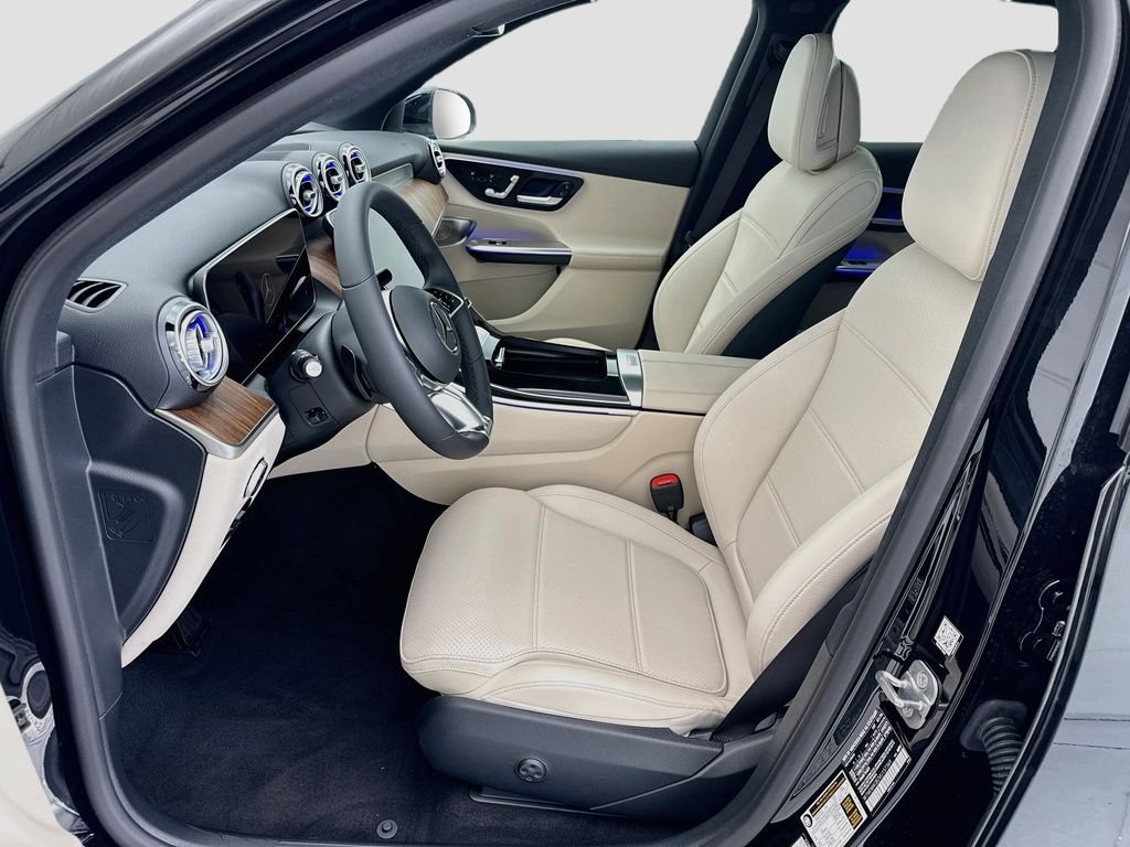 New 2027 Obsidian Black Metallic Mercedes-Benz GLC 300 image 18