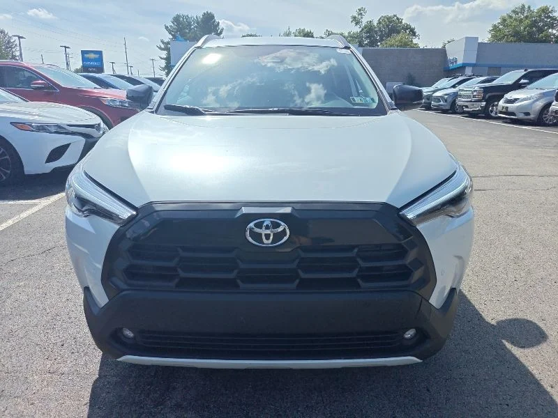 Used 2026 Beige Toyota XLE image 2
