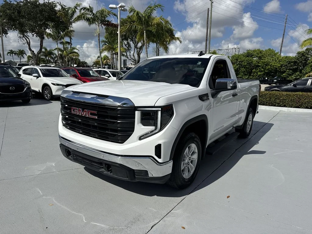 Used 2025 Summit White GMC Pro image 9