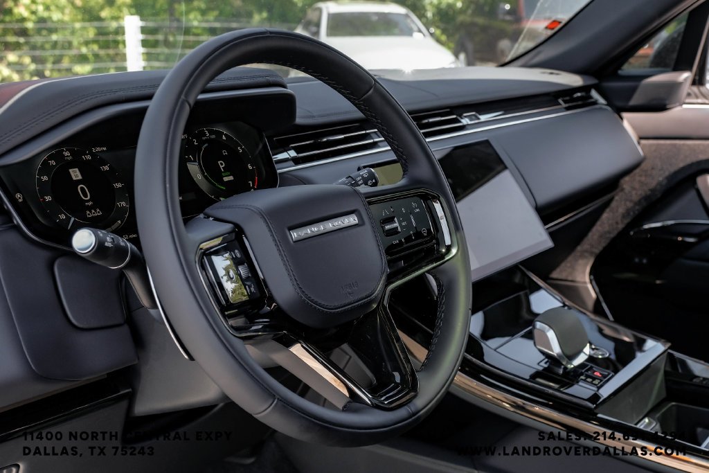 New 2026 Fuji White Land Rover Dynamic SE image 13