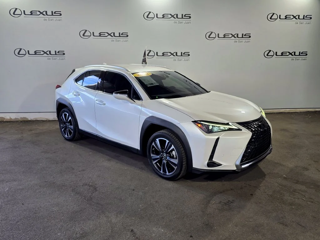 Used 2023 White Lexus 250h Base image 3