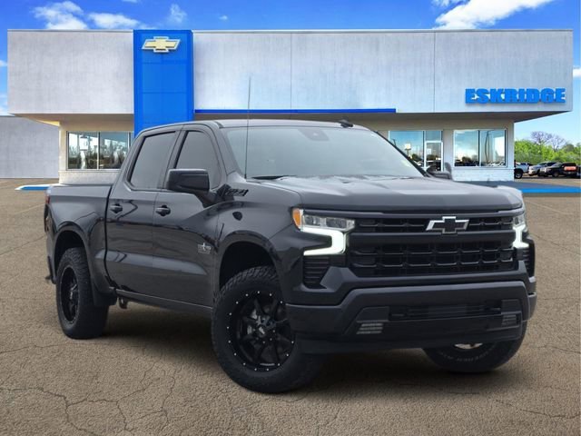 Dark Ash Metallic 2023 Chevrolet Silverado 1500 RST Crew Cab 4WD Pickup Truck Four-Wheel Drive Automatic