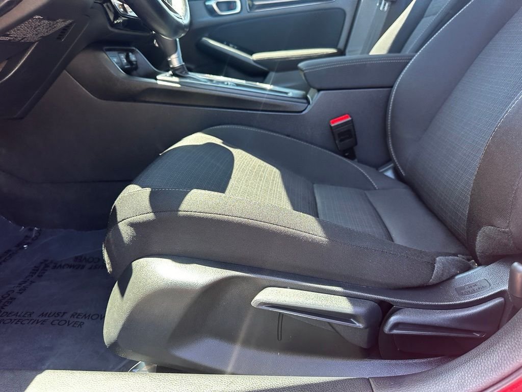 Used 2024  Honda EX image 19