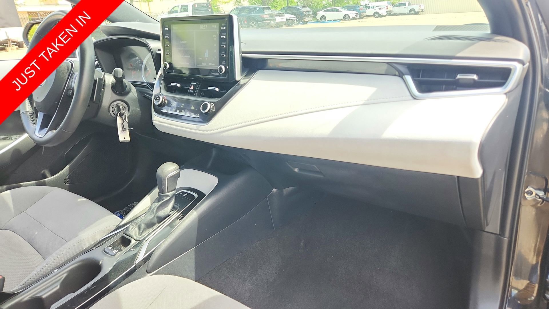 2021 Toyota Corolla SE - Photo 21
