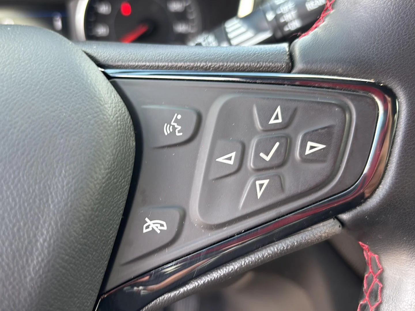 Used 2024 Lakeshore Blue Metallic Chevrolet RS image 18