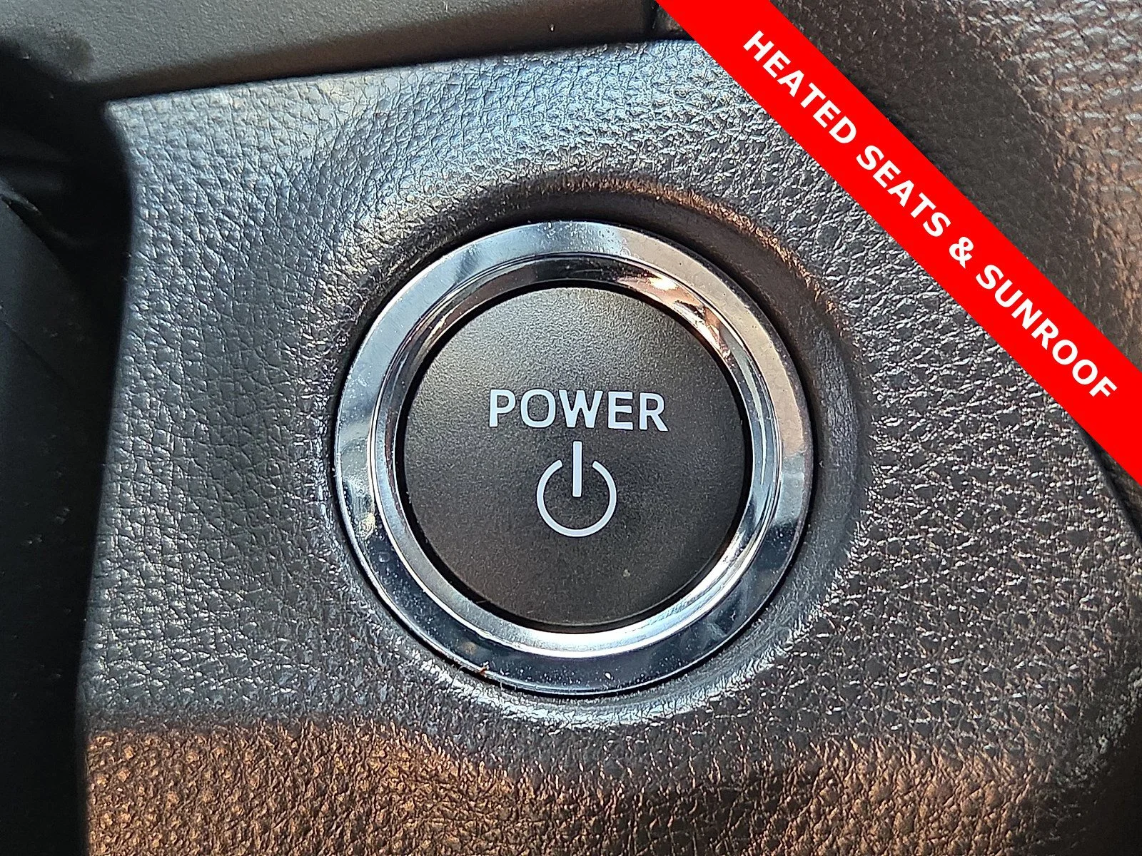 Used 2024 Magnetic Gray Metallic Toyota Hybrid XLE Premium image 20