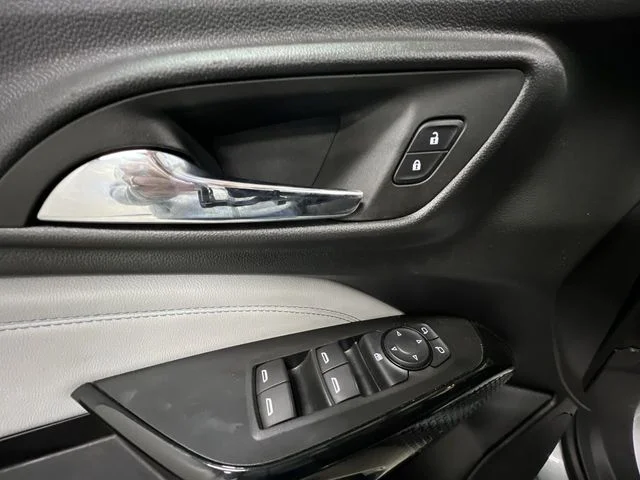 Used 2025 Gray Chevrolet LT image 22