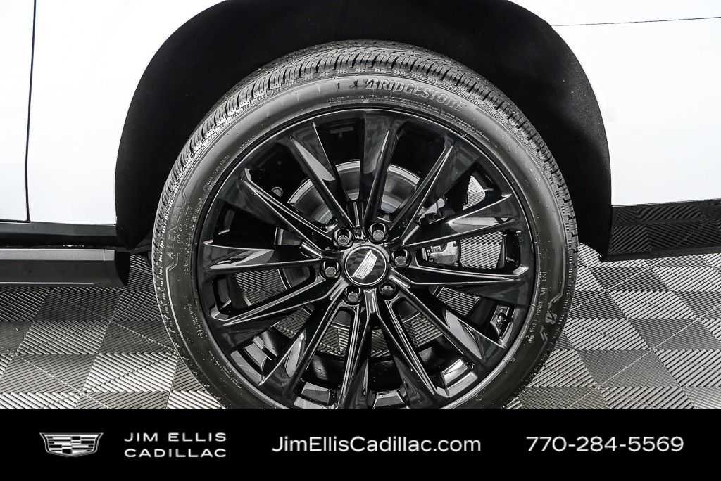 Used 2026 Vibrant White Tricoat Cadillac Platinum Sport image 39