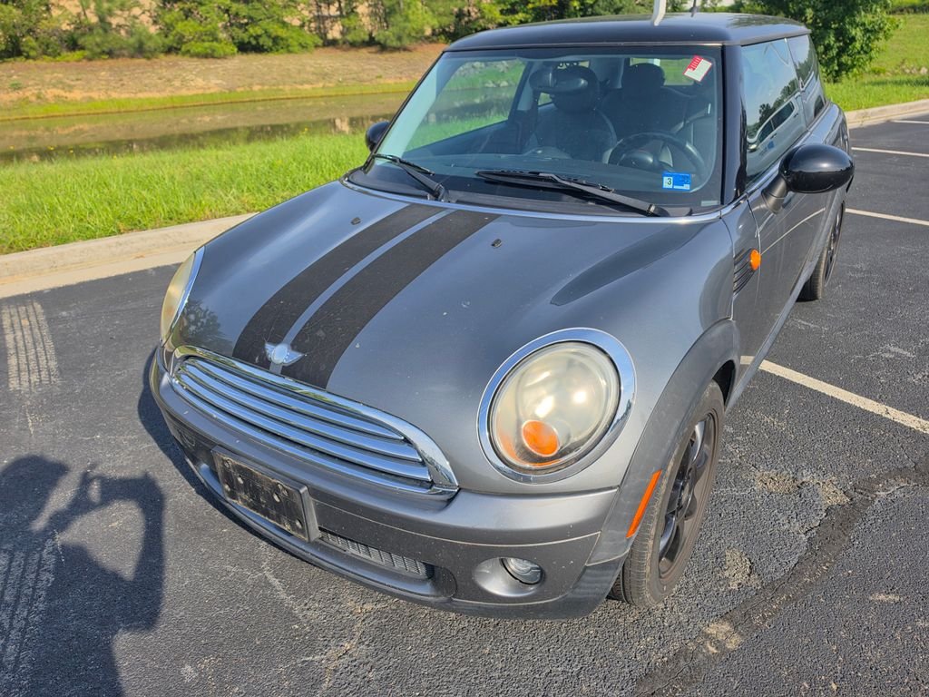 Used 2010 Silver MINI Base image 2
