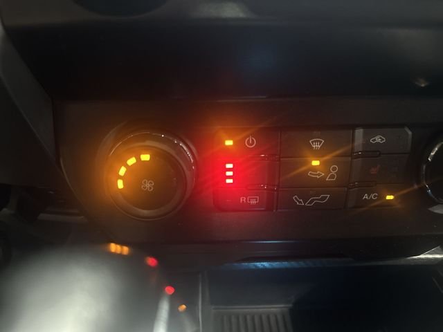 Used 2020 Gray Ford XLT image 34