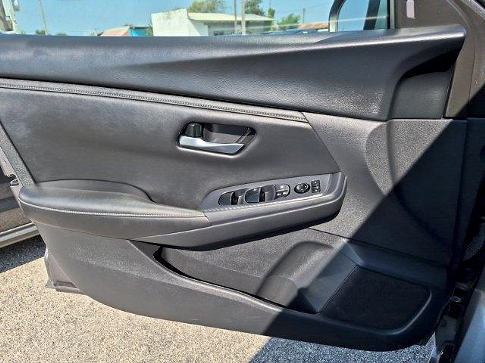 Used 2024 Gun Metallic Nissan SV Xtronic CVT image 21