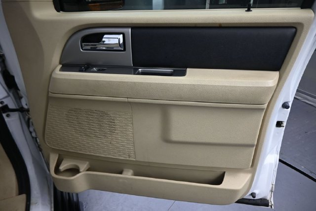 Used 2017 White Ford XLT image 13