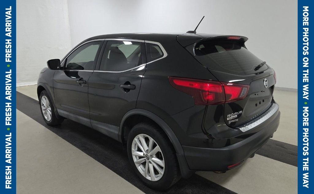 Used 2019 Black Nissan S image 6
