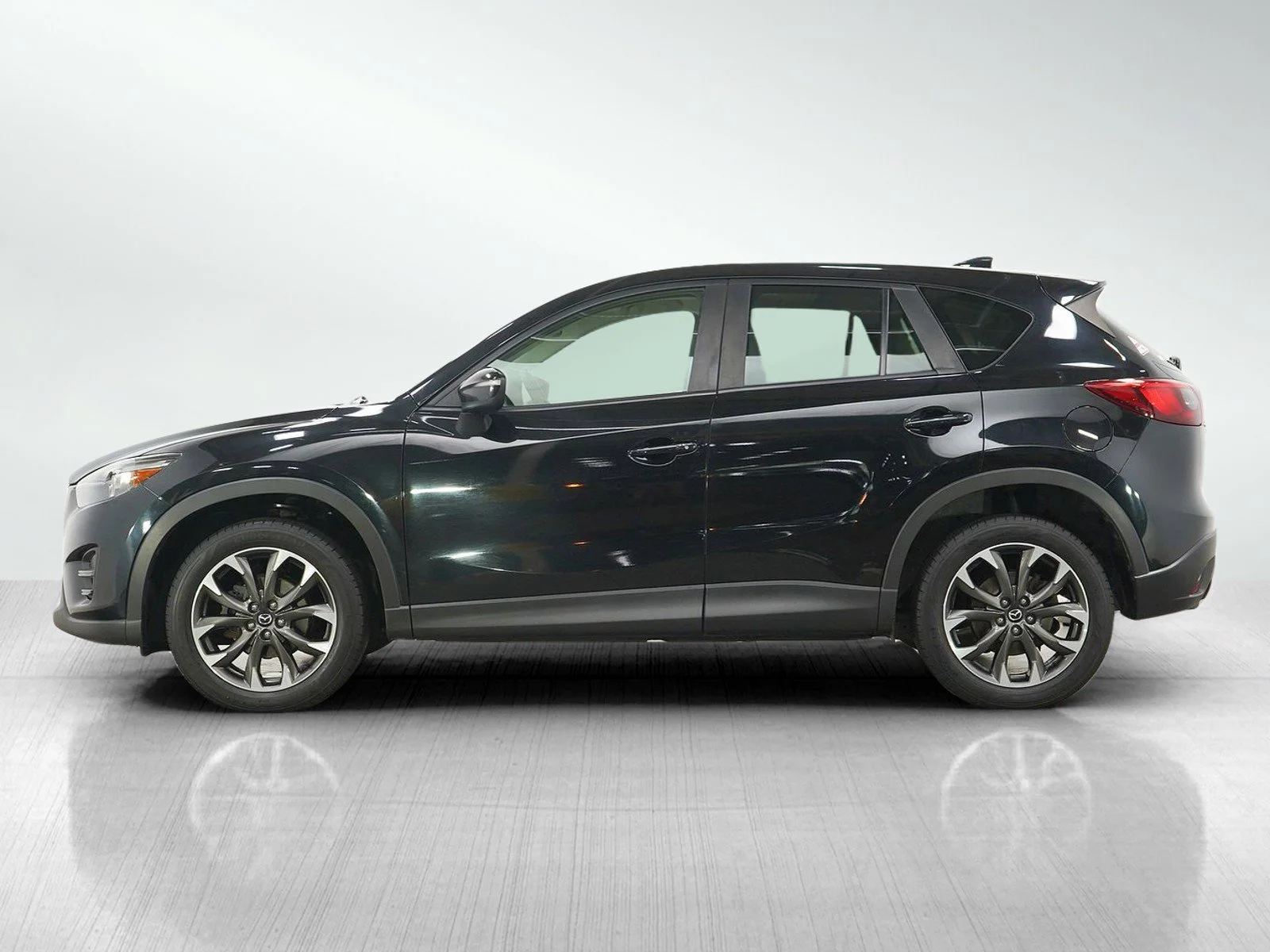 Used 2016 Mazda CX-5 Grand Touring with VIN JM3KE4DY3G0739625 for sale in Wayzata, Minnesota