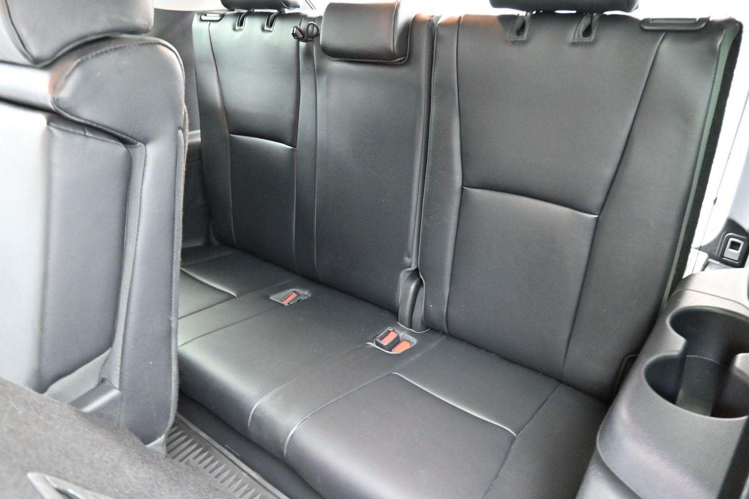 Used 2022 Wind Chill Pearl Toyota XLE image 33