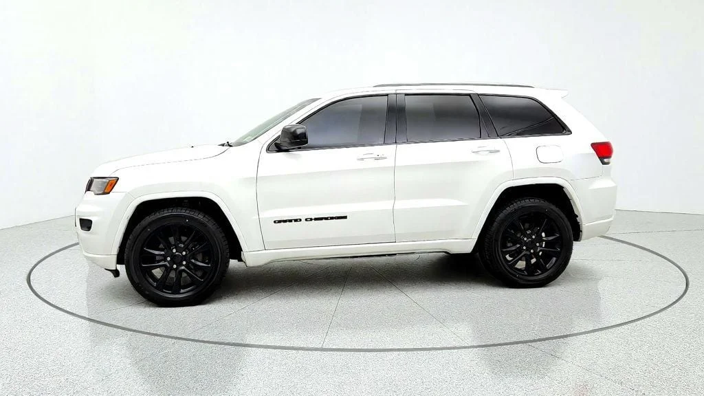Used 2020 Bright White Clearcoat Jeep Altitude 4x4 image 8