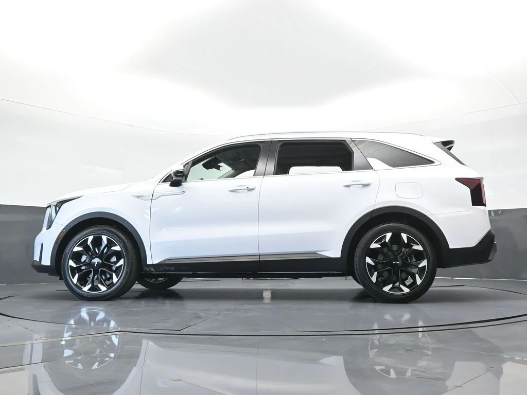 Used 2025 Glacial White Pearl Kia EX image 59