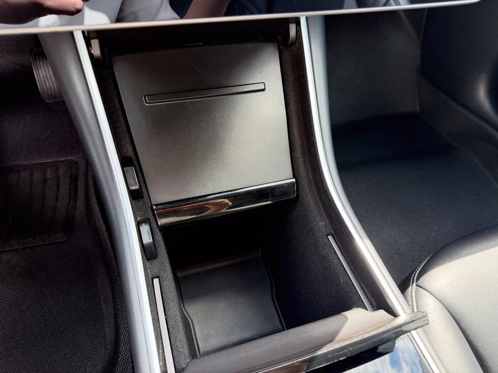 Used 2018 Blue Tesla Long Range image 23