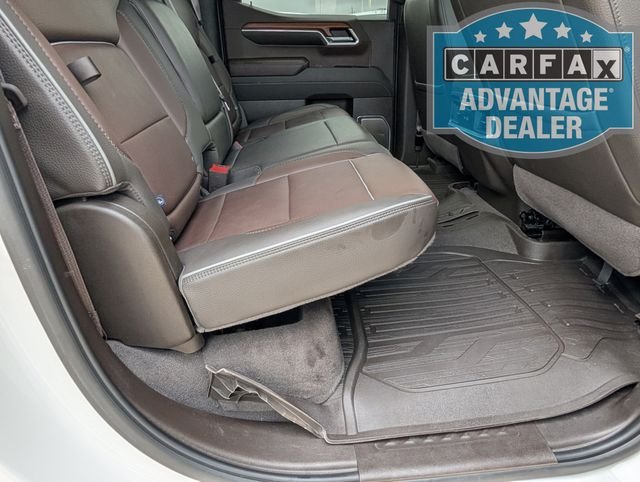 Used 2023 WHITE FROST TRICOAT GMC Denali image 28