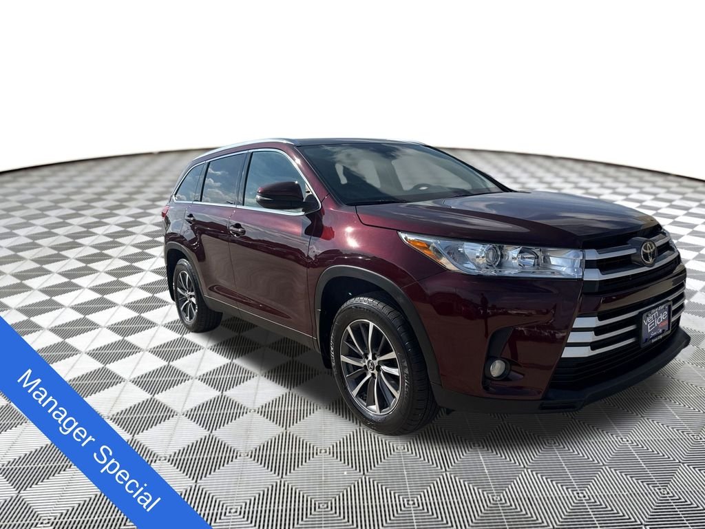 Used 2019 Red Toyota XLE image 8