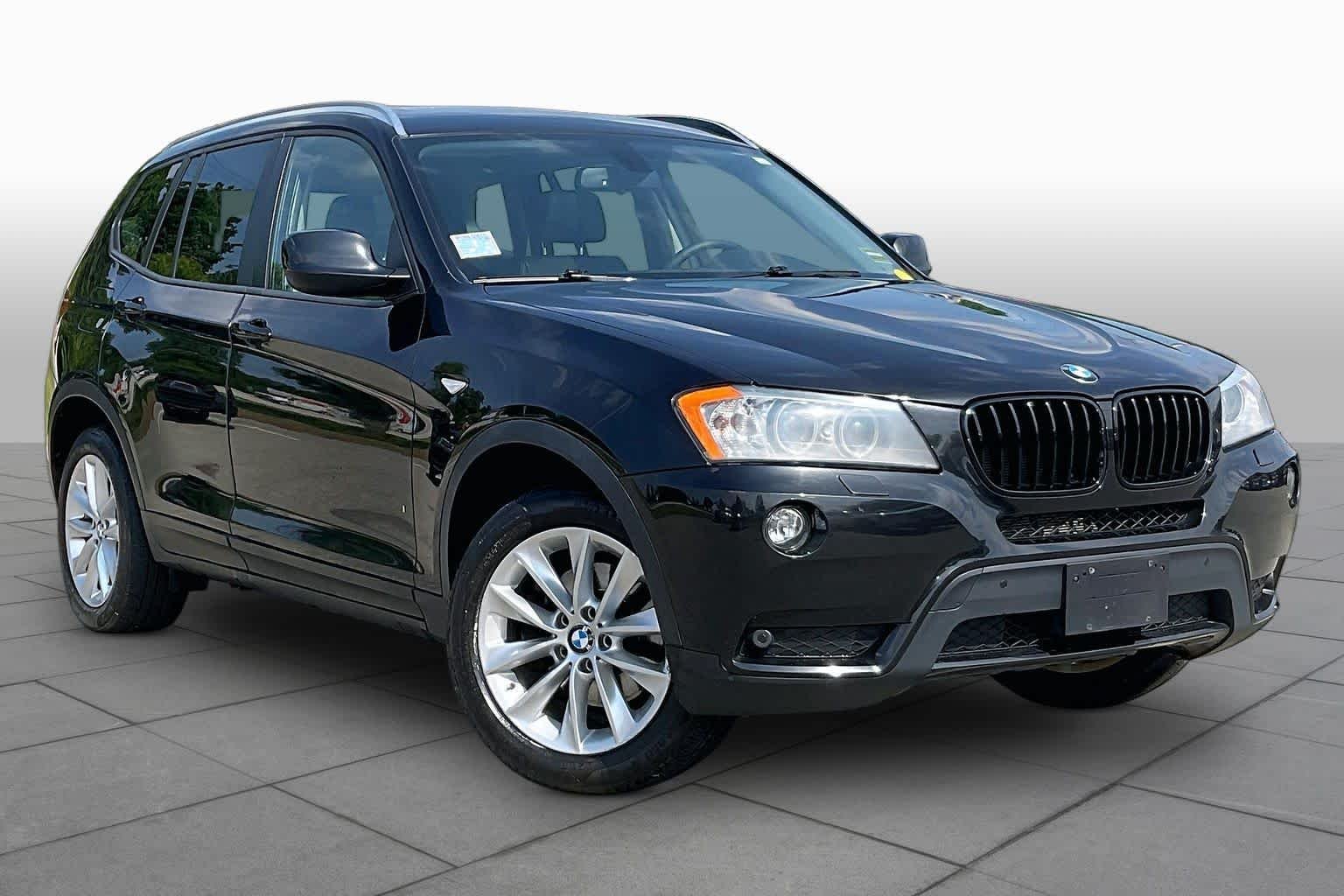 Used 2014 Black Sapphire Metallic BMW xDrive28i image 2