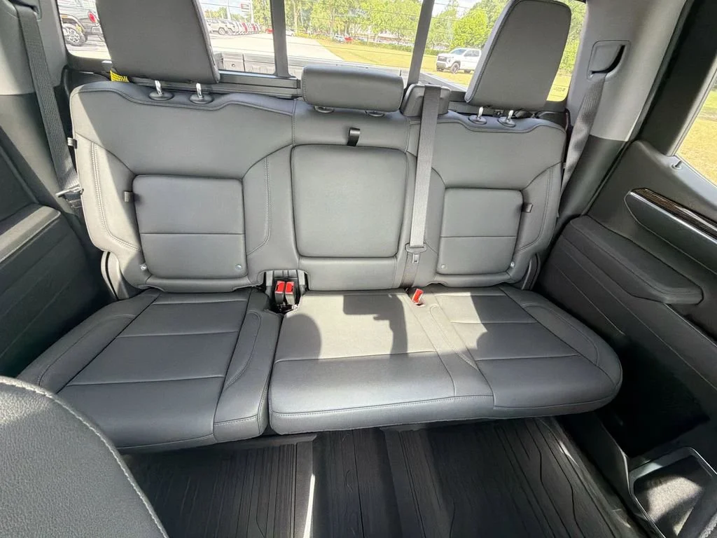 New 2026 Onyx Black GMC Elevation image 16