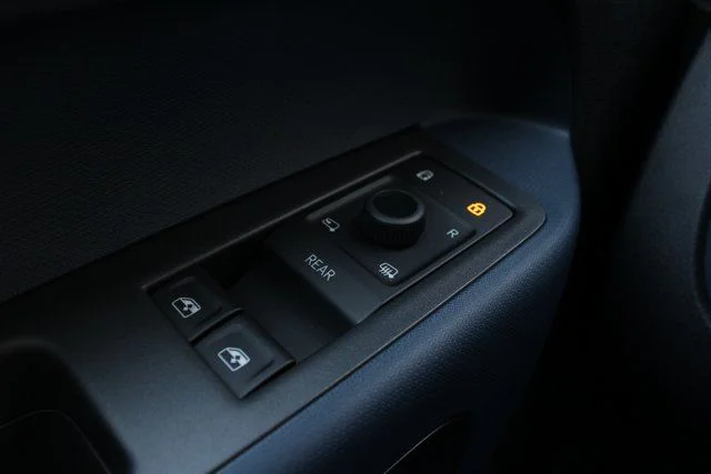 2025 Volkswagen ID. Buzz PRO S - Photo 15