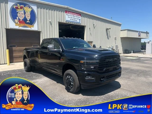 New 2026 Diamond Black Crystal Pearl-Coat Exterior Paint RAM LARAMIE image 1