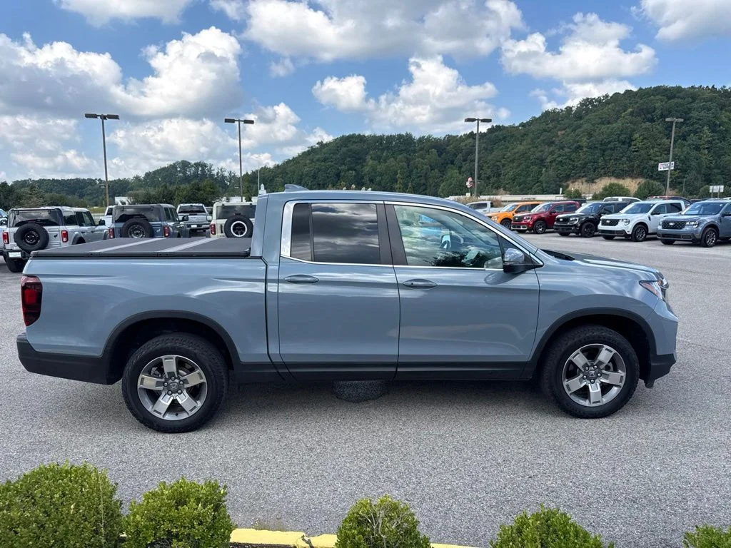 Used 2026 Blue Honda RTL image 6