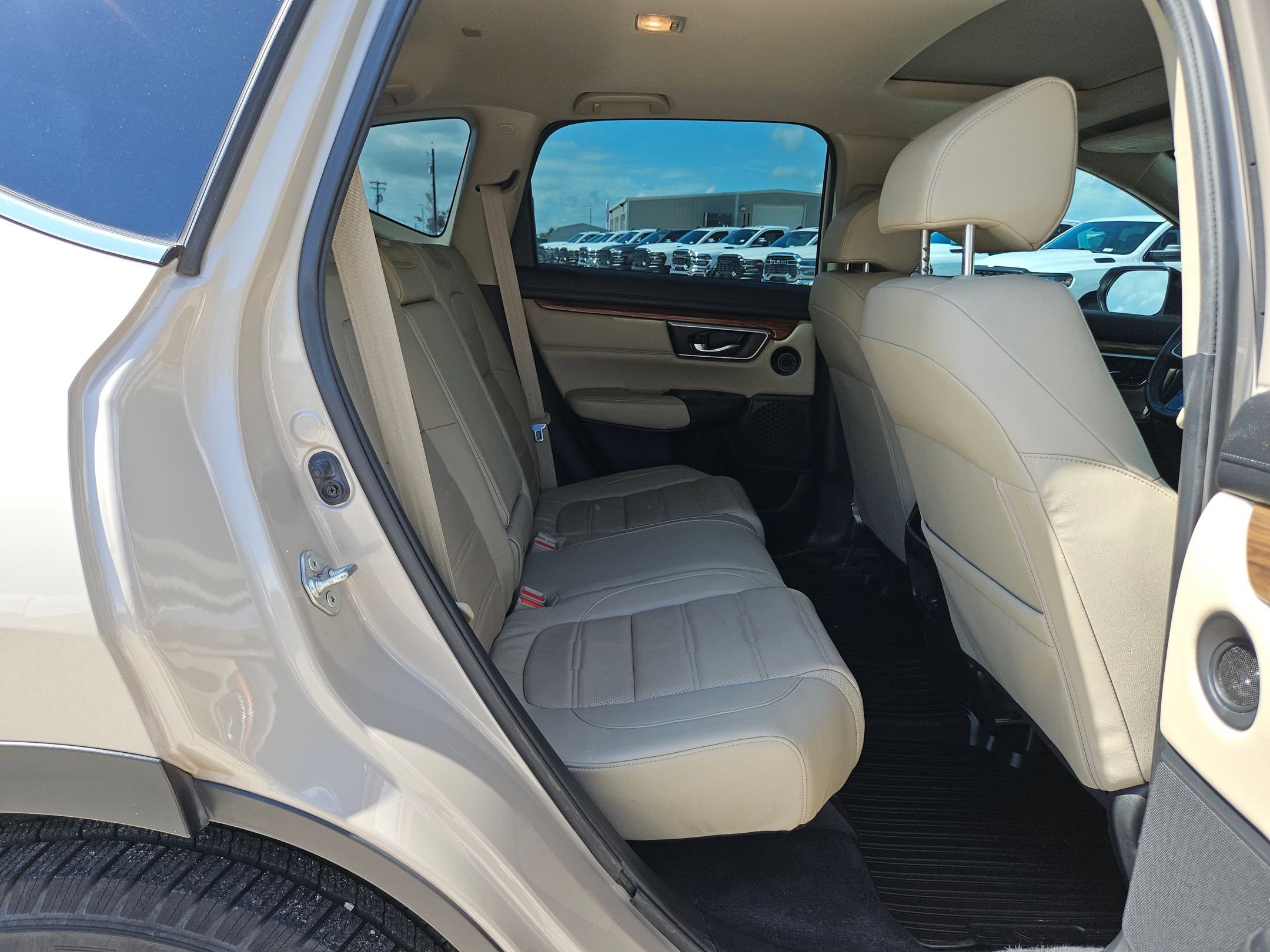 Used 2017 Beige Honda Touring image 25