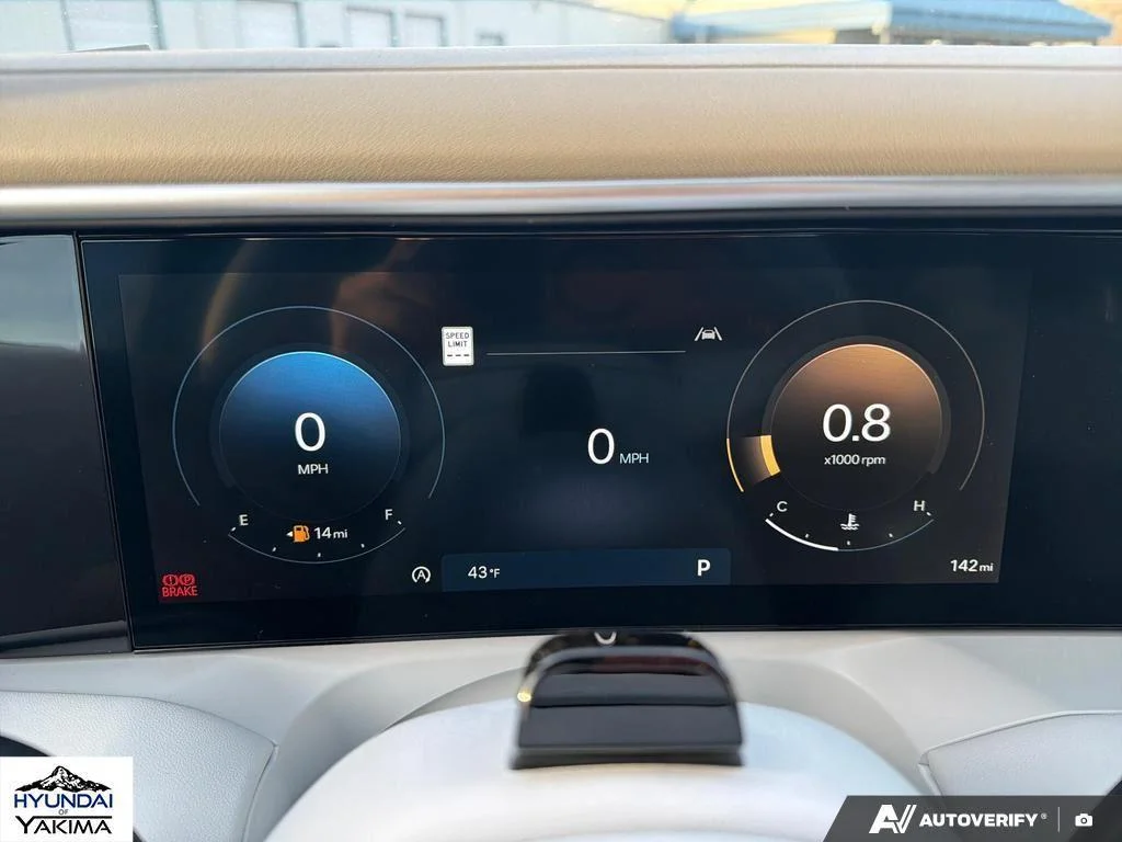 2026 Hyundai Palisade Limited - Photo 16