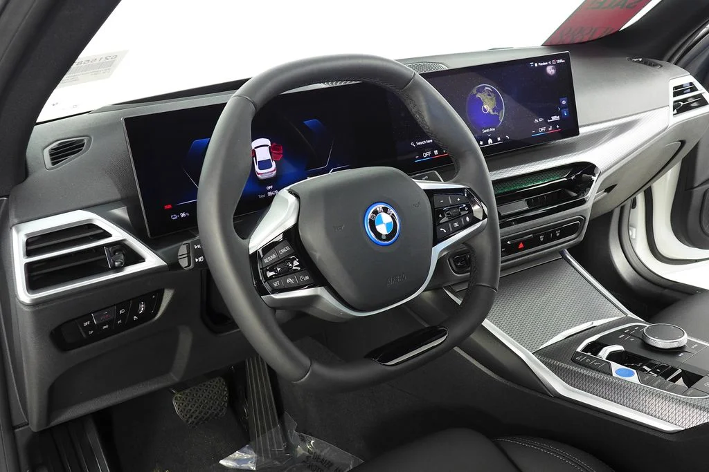 Used 2025 White BMW eDrive40 image 31