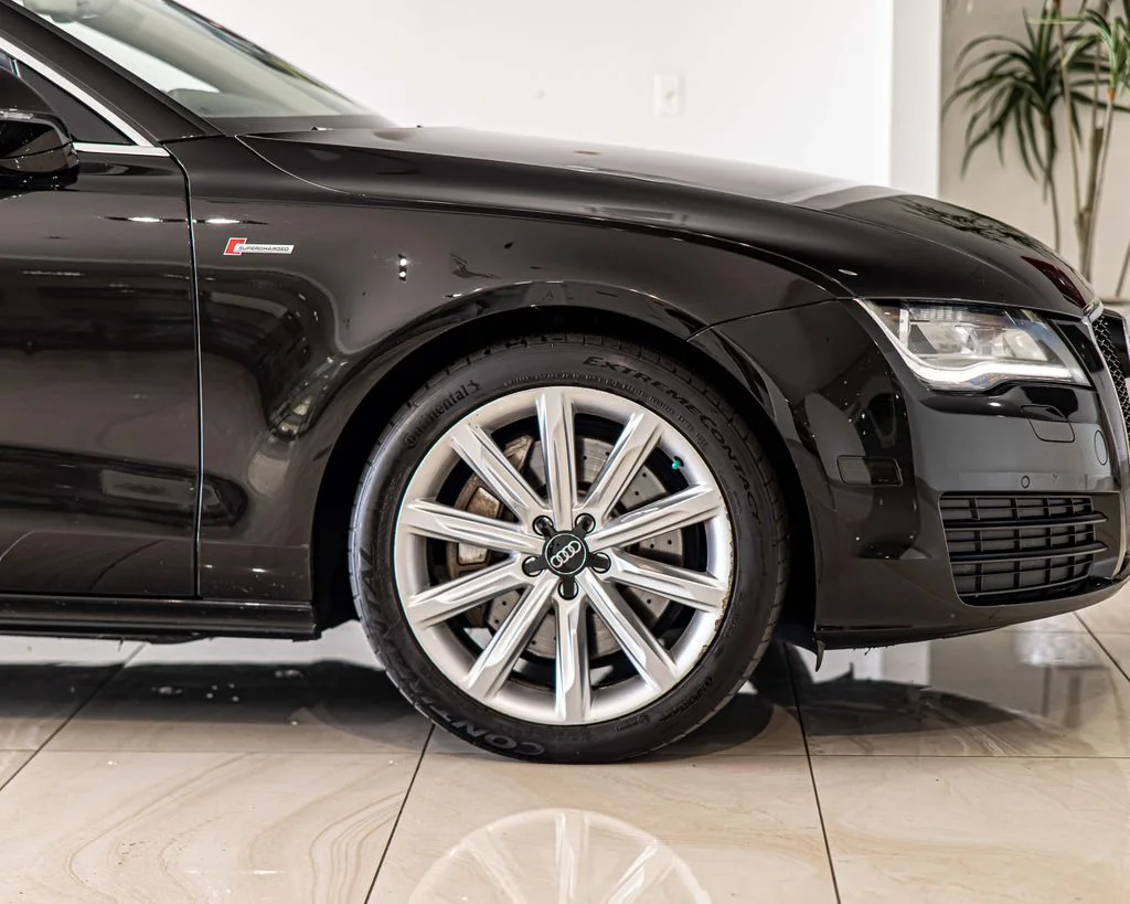 Used 2013 Black Audi  image 10