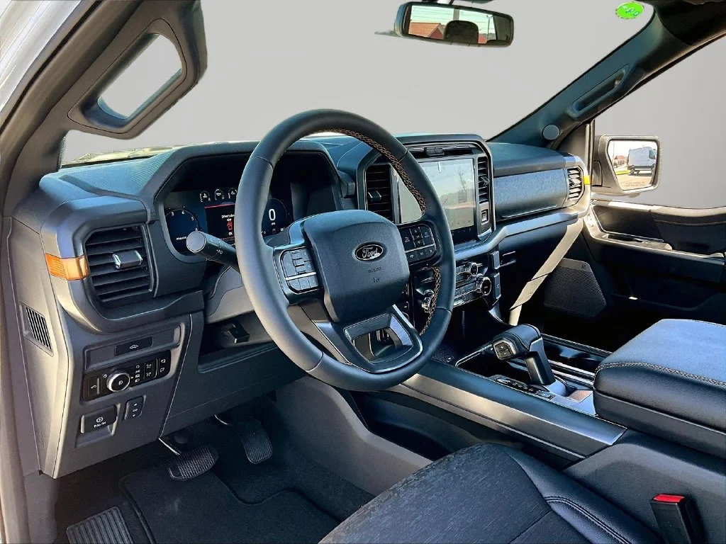New 2026 Oxford White Ford Tremor® image 7