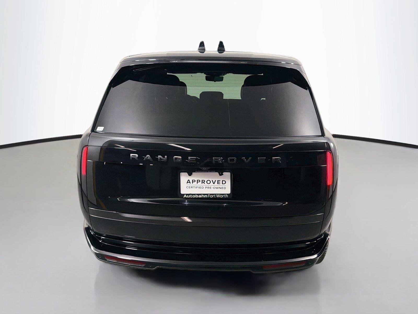 Certified Used 2024 Santorini Black Land Rover SE image 6