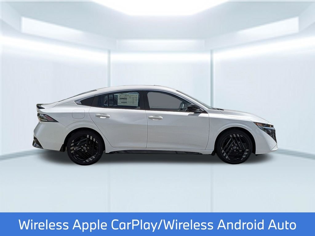 New 2026 White Nissan SR image 9