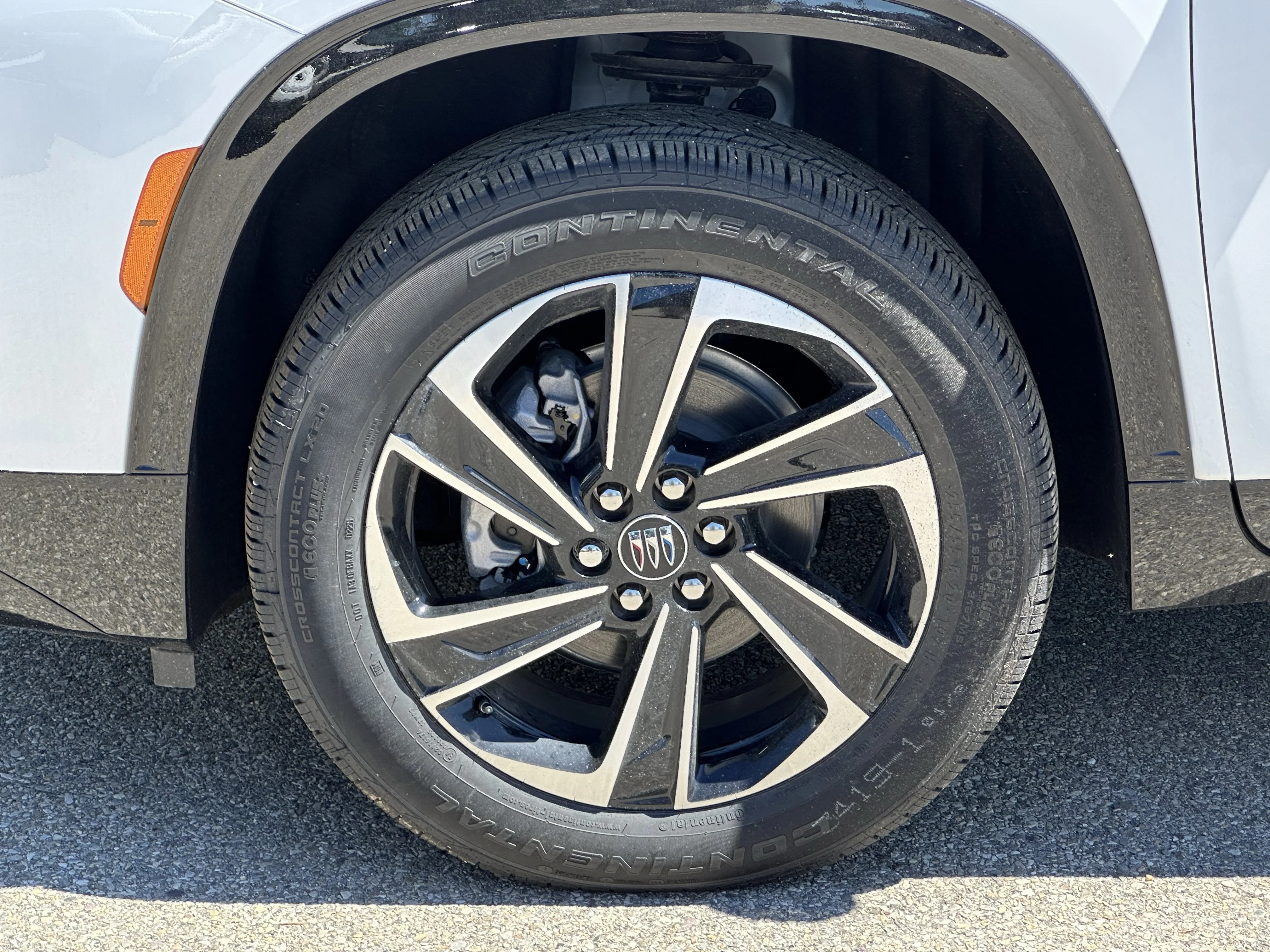 New 2026 Summit White Buick Sport Touring image 7