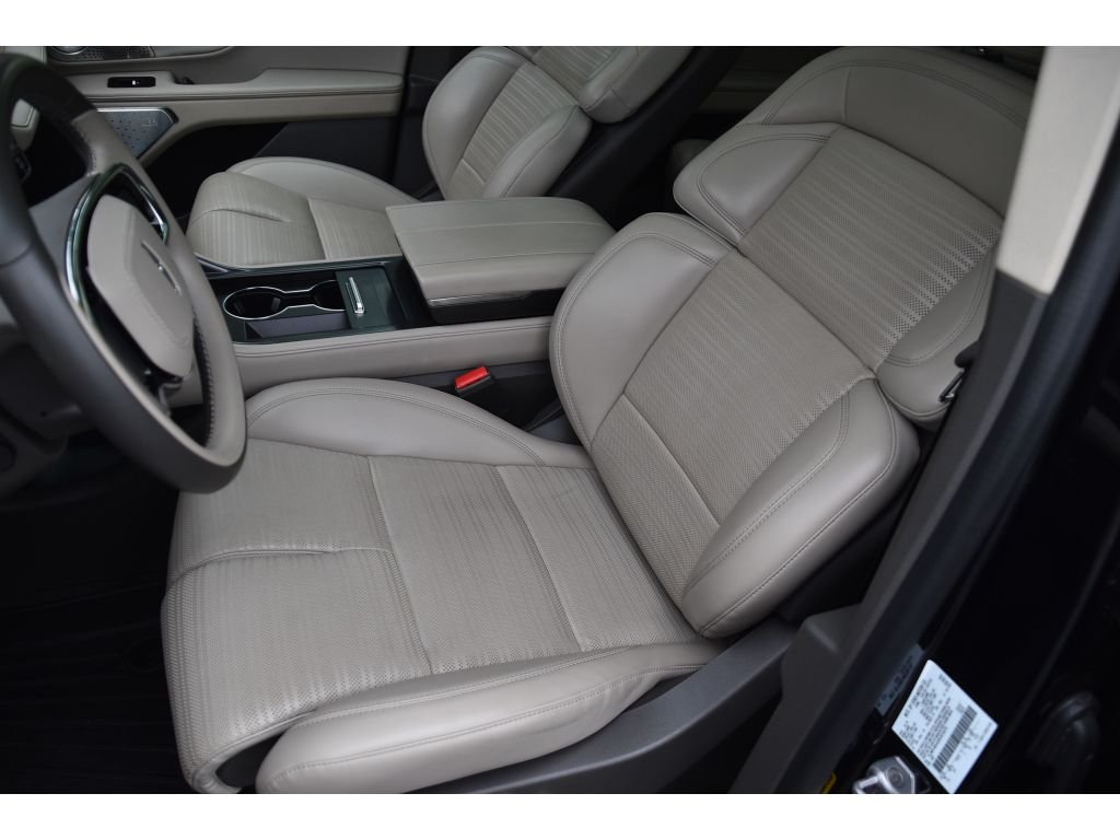 Used 2024 INFINITE BLACK MET CC Lincoln Reserve image 14