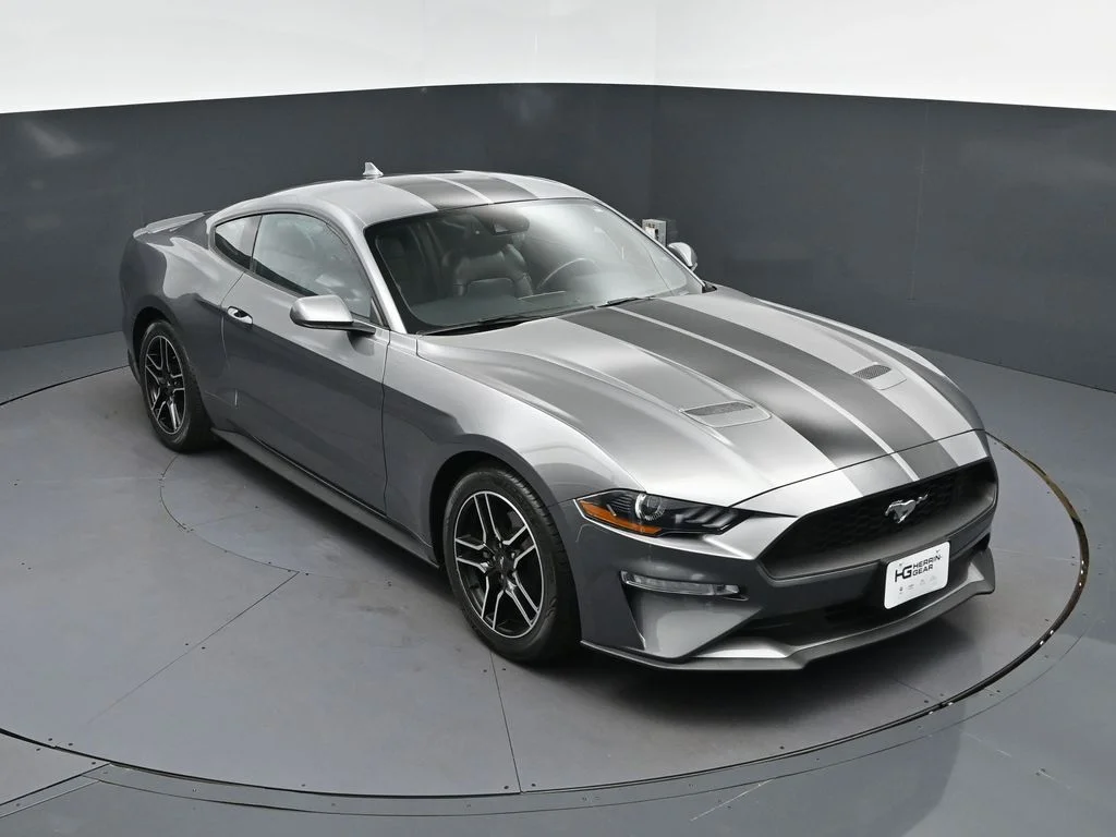 2021 Ford Mustang EcoBoost