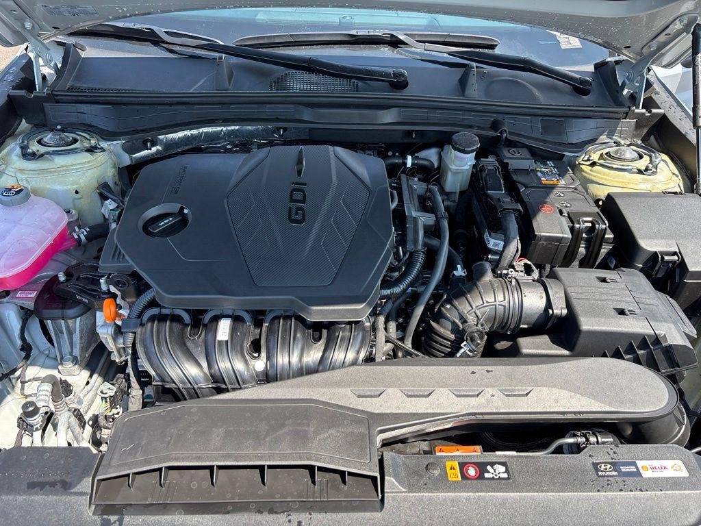 New 2026 Silver Hyundai SE image 12