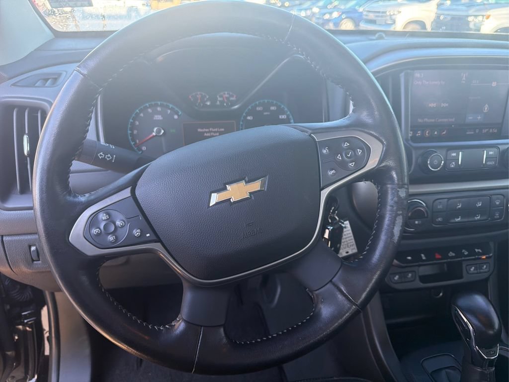 Used 2022 Black Chevrolet Z71 image 14
