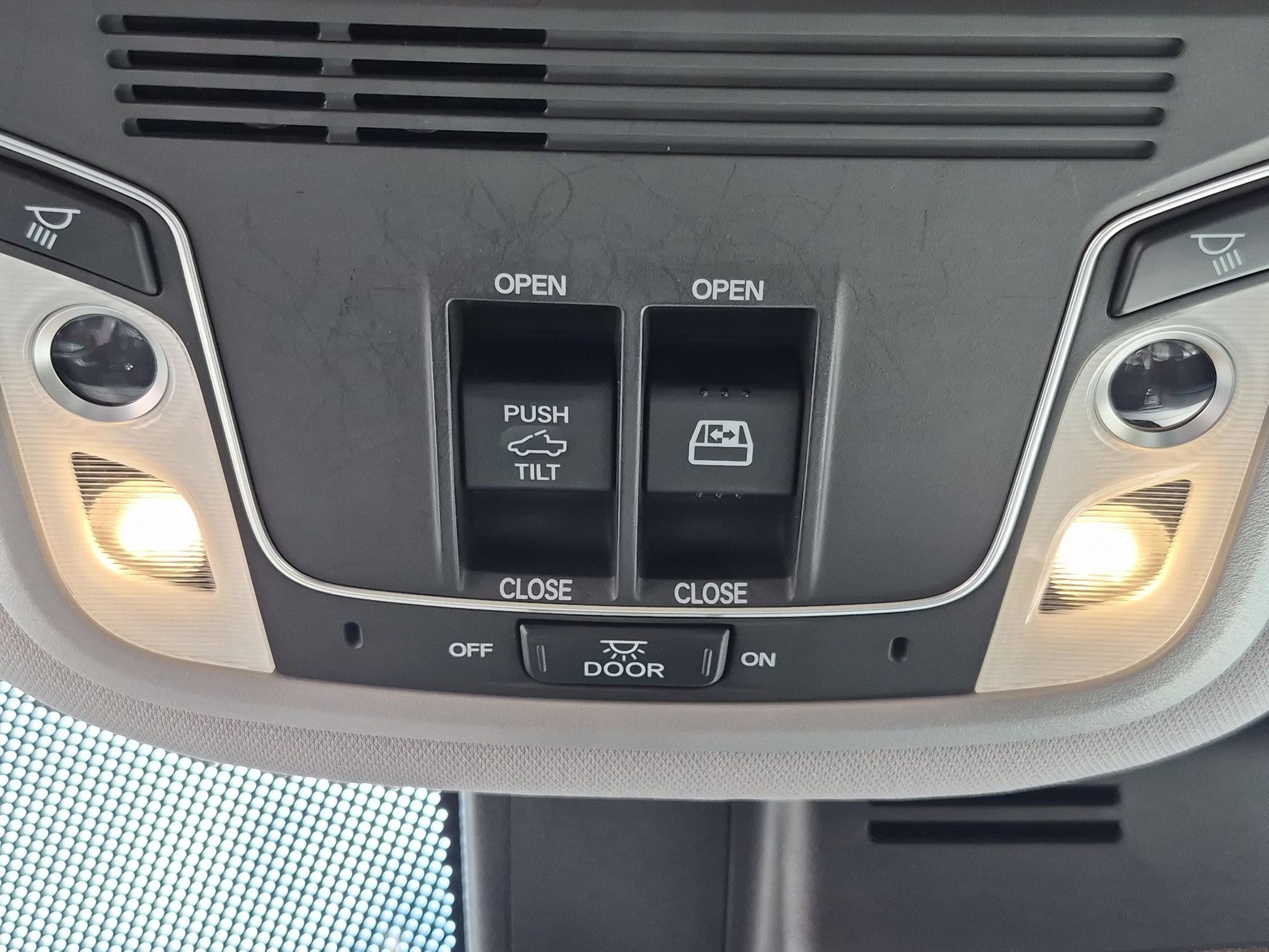 Certified Used 2023 Sonic Gray Pearl Honda RTL image 24