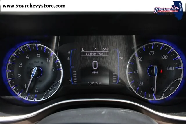 Used 2019 Black Chrysler Touring L image 23