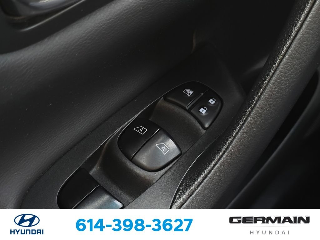 Used 2015 Gray Nissan 2.5 SV image 27
